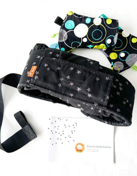 TULA free to grow DISCOVER star print carrier